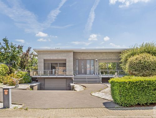                                         Woning te koop in Neerlanden, € 375.000
