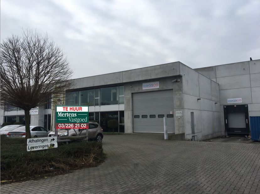 Bien professionnel à louer
                    à 2610 Wilrijk