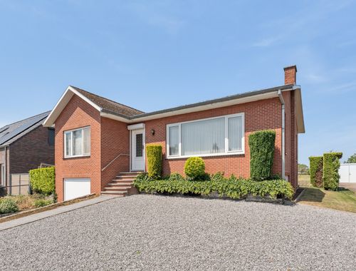                                         Woning te koop in Neeroeteren, € 259.000
