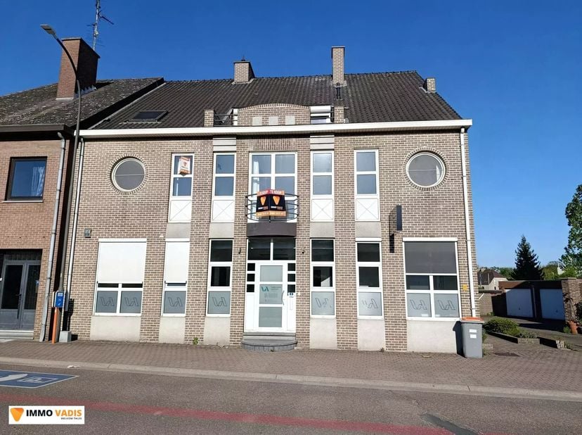 Appartement à vendre
                    à 3740 Bilzen