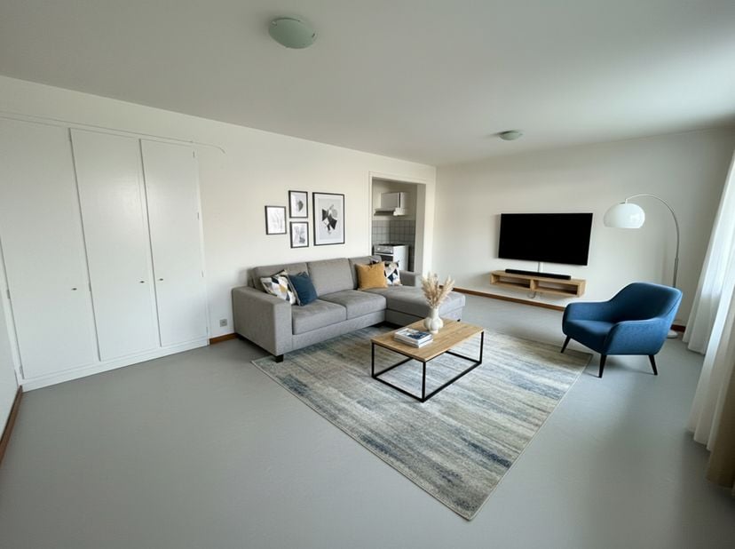 In het hart van Sint-Truiden, Minderbroedersstraat 34, stellen wij u deze VOLLEDIG TE RENOVEREN studio voor, waar u na renovatie en dankzij het heel R