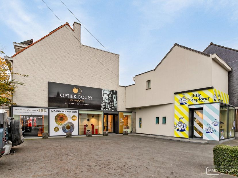 Bien professionnel à louer à Kortrijkseweg 395,
                    8792 Desselgem