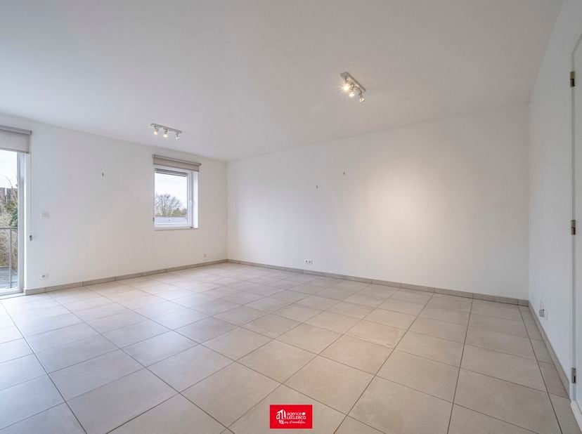 Appartement te huur in Rue du Crampon 93 bus 2.2,
                    7500 Tournai