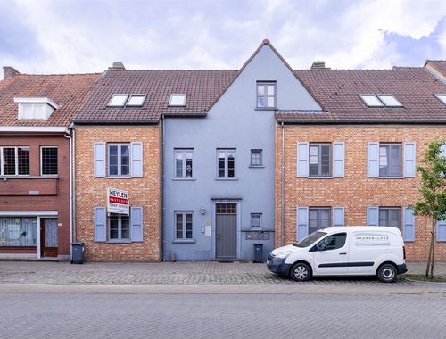                                         Gelijkvloers app. te koop in Westmeerbeek, € 345.000
