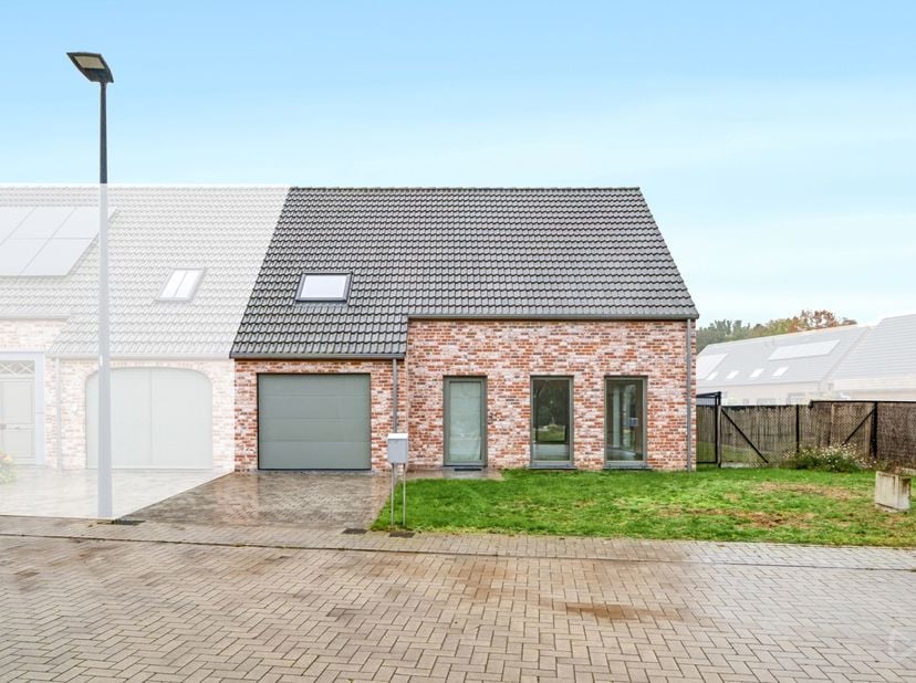 Huis te koop in ,
                    7503 Froyennes