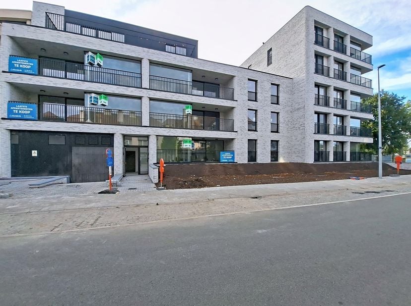 Appartement te koop in Houtkaai 71/0201,
                    8000 Brugge