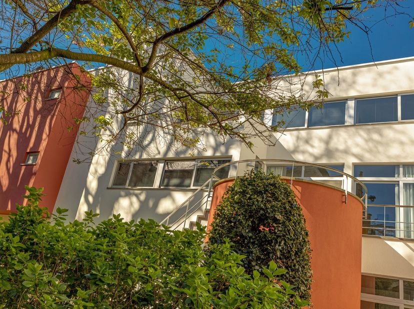 Un bien immobilier d'exception, un ensemble architectural - Au cœur du centre-ville d'Anvers se trouve cette propriété remarquable, nichée au fond d'u