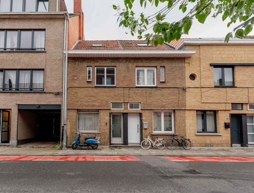                                         Eengezinswoning te koop in Sint-Niklaas, € 195.000
