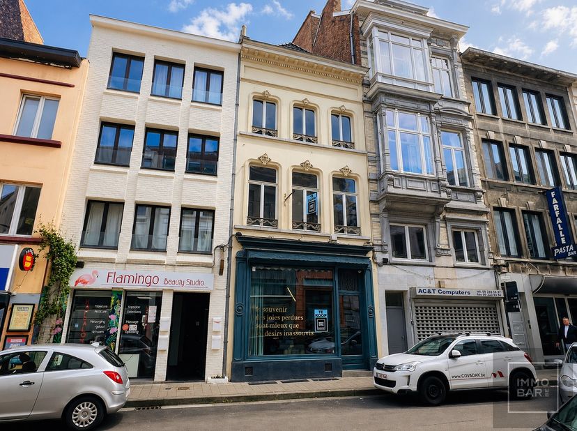 Bien professionnel à vendre
                    à 9000 Gent