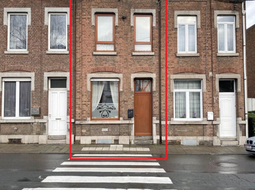 JUPILLE (Visé) Maison 3 chambres, séjour, cuisine, salle de douche, caves et cour. Revenu cadastral 304euro PEB: label F (C.U.: 20191210001313; E spec