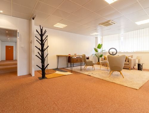                                         Immeuble de bureaux à vendre à Ohain, € 395.000
