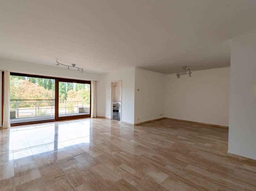 Appartement à louer
                    à 2050 Antwerpen