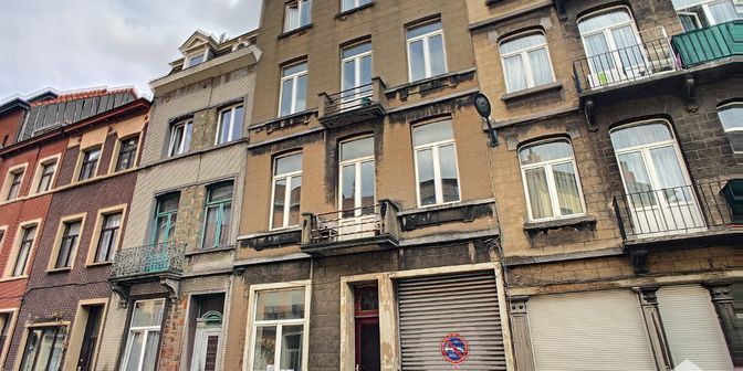Appartement te koop in Rue Vanderlinden 12, 1030 Schaarbeek