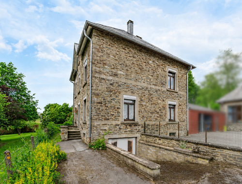                                         Woning te koop in Porcheresse, € 220.000
