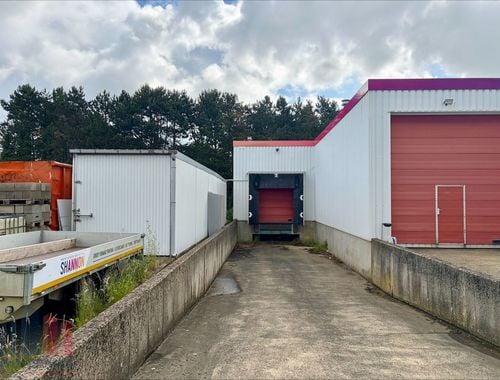                                         Bâtiment d’entreprise à louer à Lubbeek, € 3.220
