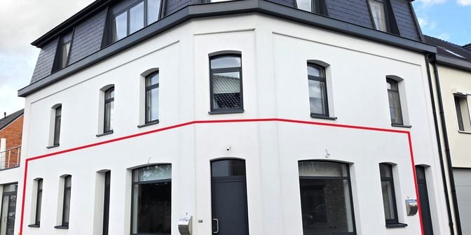Bedrijfsvastgoed te huur in Cyriel Prieëlsstraat 2, 9404 Aspelare