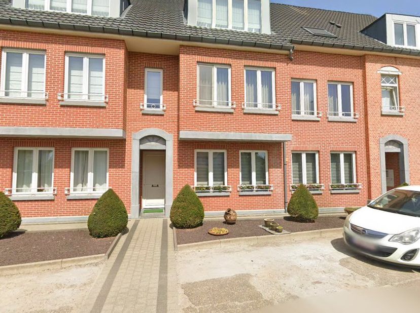 Garage à louer
                    à 3583 Paal
