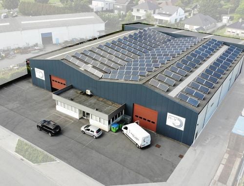                                         Entrepôt à louer à Meulebeke, € 5.000
