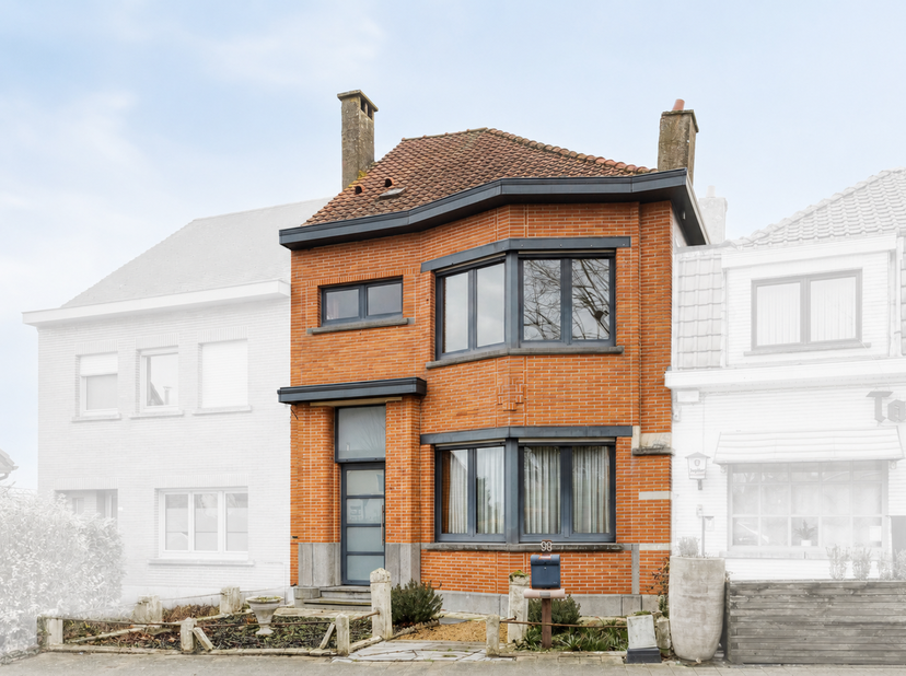 Deze te renoveren woning, gelegen aan Bosstraat 98 in Ternat, biedt een uitstekende opportuniteit voor wie op zoek is naar een woning met potentieel o