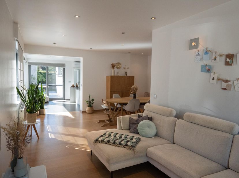 Huis te koop in Knotwilgenlaan 11,
                    9032 Wondelgem