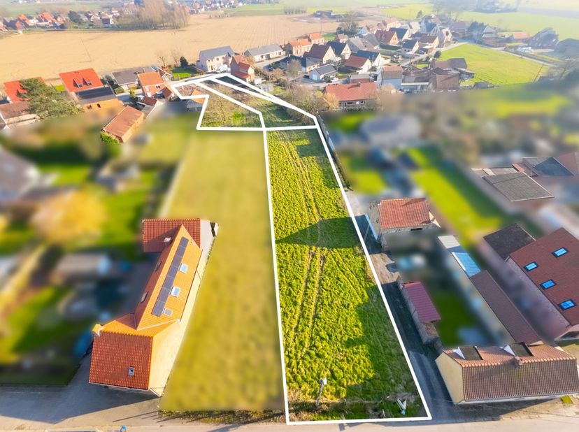 Residentieel wonen in het rustige Bovekerke (op de kruising van Kortemark, Diksmuide en Koekelare) op een groot perceel van ca. 1.113m² met zuidgerich