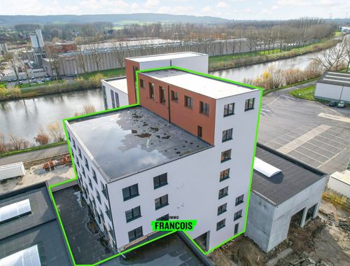                                         Commercieel Gebouw te koop in Kerkhove, € 1.000.000
