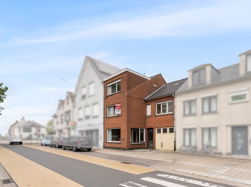 Huis te koop in Desselgemsestraat 1,
                    8710 Ooigem