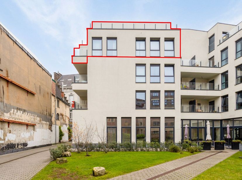 Appartement te koop in Sint-Michielsstraat 13 - A bus 302,
                    9000 Gent