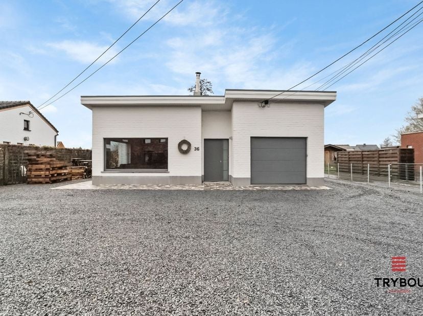 Op zoek naar een woning waar rust en een centrale ligging perfect samenkomen? Dan is deze verzorgde woning zeker een bezoek waard. <br />
<br />
Bij h