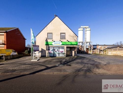                                         Usage mixte à vendre à Herenthout, € 890.000
