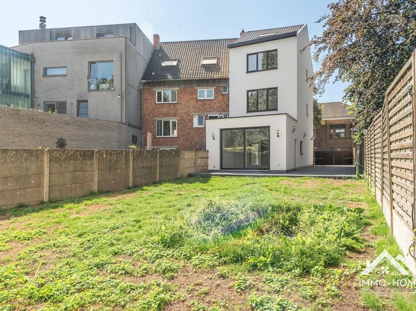 Maison à vendre
                    à 9000 Gent