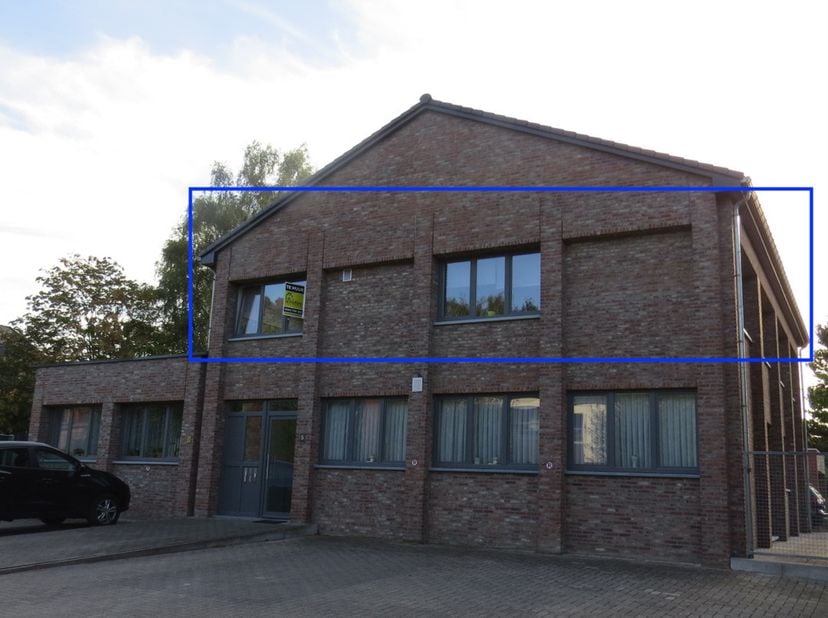 Appartement te koop in Kerkstraat 5,
                    3540 Schulen