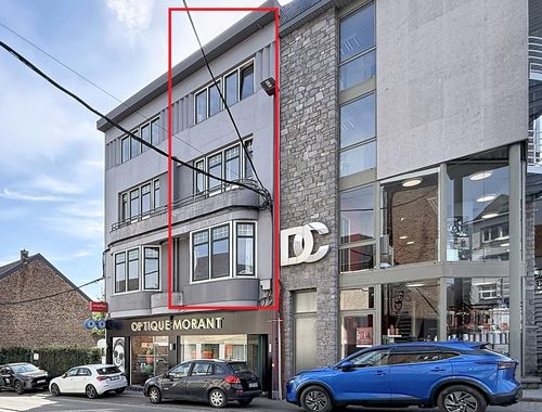                                         Triplex te koop in Beauraing, € 130.000
