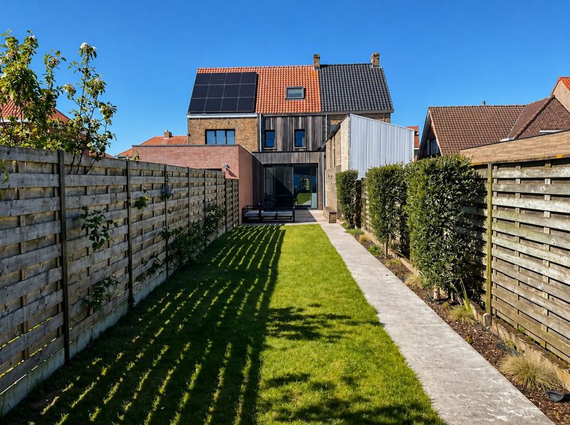 “Startprijs bedraagt € 299.000,00.&amp;nbsp; Elk prijsvoorstel vanaf deze prijs zal worden voorgelegd aan de eigenaars die zich het recht voorbehouden dat