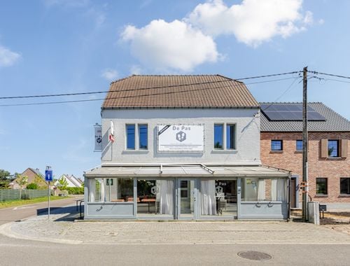                                         Handelspand met woonst te koop in Balen, € 285.000
