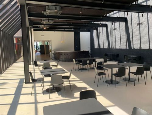                                         Bâtiment d’entreprise à louer à Melsele, € 6.857,50
