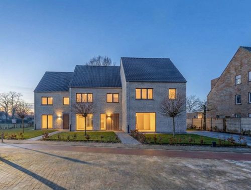                                         Woning te koop in Waarschoot, € 498.000
