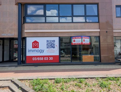                                         Handelsgelijkvloers te huur in 's Gravenwezel, € 1.500
