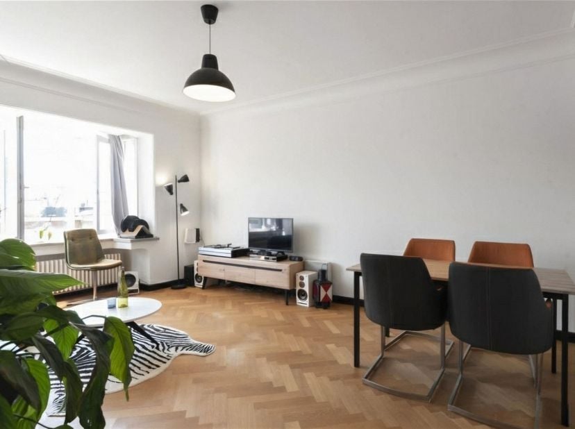 Appartement te koop in Van Stralenstraat 26 bus 402,
                    2060 Antwerpen