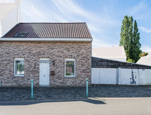                                         Maison à vendre à Hellebecq, € 170.000
