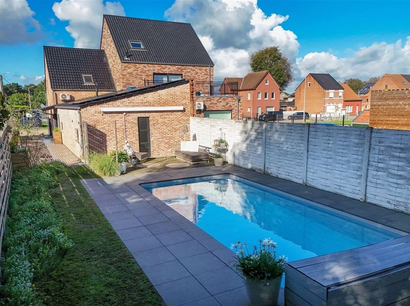 Maison à vendre à Stalsesteenweg 22,
                    3580 Beringen