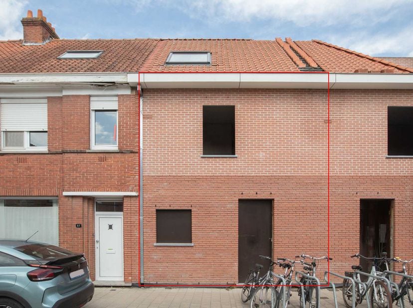 CASCOWONING (NIEUWBOUW) MET TERRAS EN KOER NABIJ UZ GENT -<br />
Bent u op zoek naar een woning die u volledig naar uw eigen smaak kunt afwerken? Dan