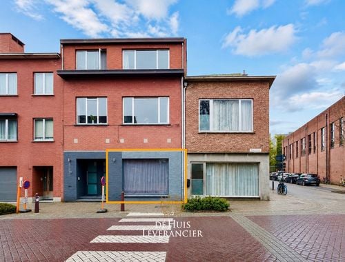                                        Rez-de-chaussée commercial à vendre à Kontich, € 199.000
