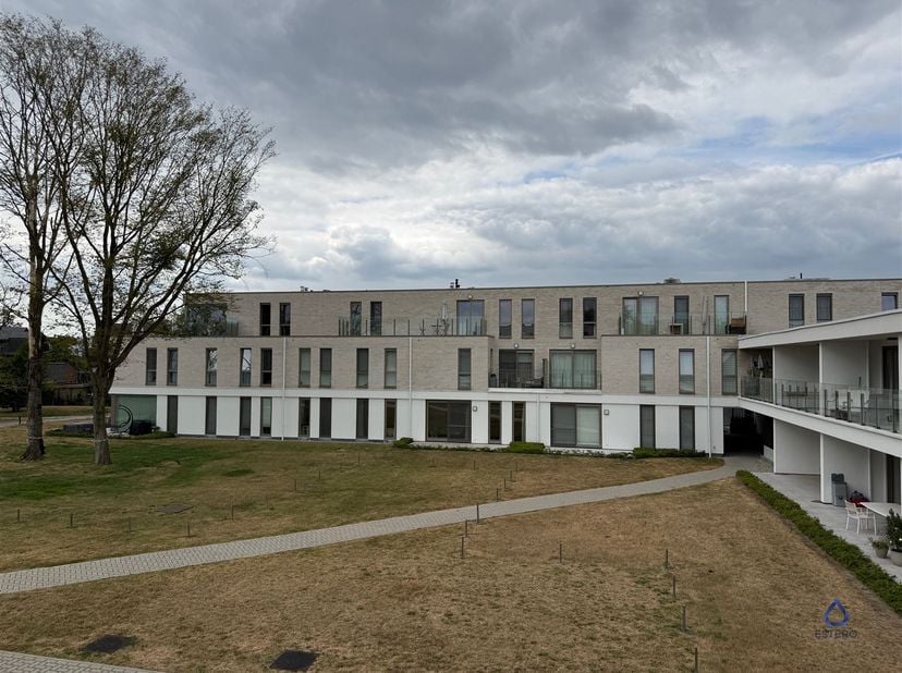 MAAK EEN AFSPRAAK VIA ONDERSTAANDE LINK:<br />
<br />
https://aanbod.estero.be/?view=detail&amp;id=1828<br />
<br />
Op zoek naar een modern, energiez