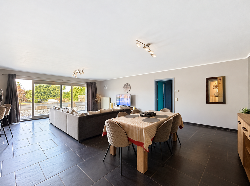 Appartement te huur in Rue de Courtrai 42/13,
                    7740 Pecq