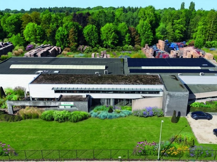 Bedrijfsvastgoed te koop in Truibroek 48,
                    3980 Oostham