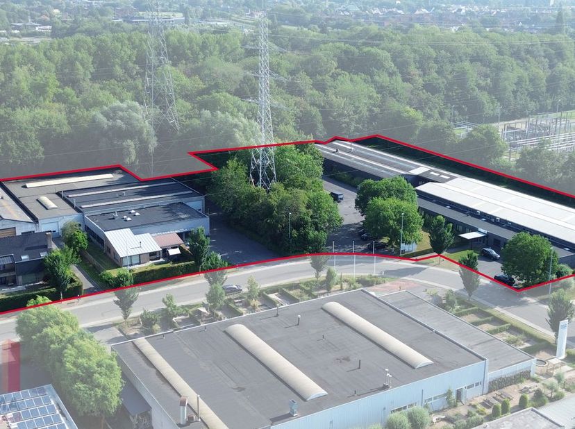 Twee afzonderlijke, unieke sites langs de Lieven Bauwensstraat in industriezone Waggelwater te Brugge die ook samen kunnen worden aangekocht!*<br />
<