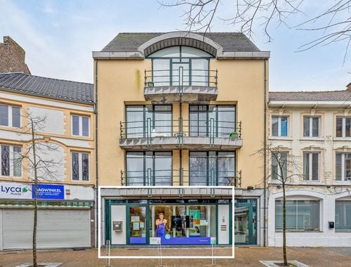                                         Handelszaak te koop in Sint-Truiden, € 195.000
