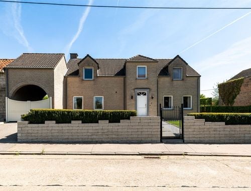                                         Eengezinswoning te koop in Mettekoven, € 489.000
