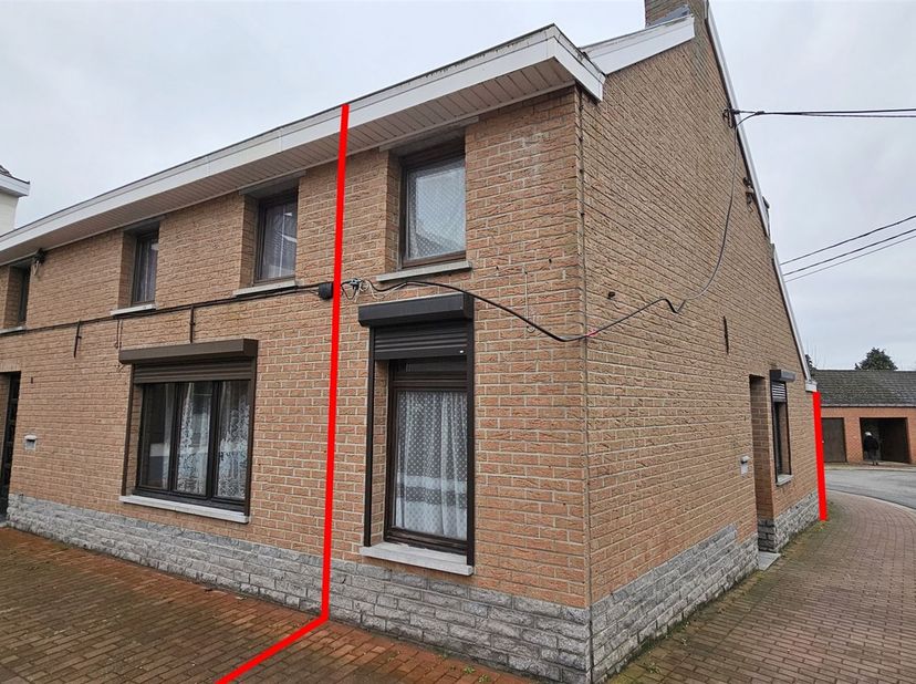 Huis te koop in ,
                    7080 La Bouverie